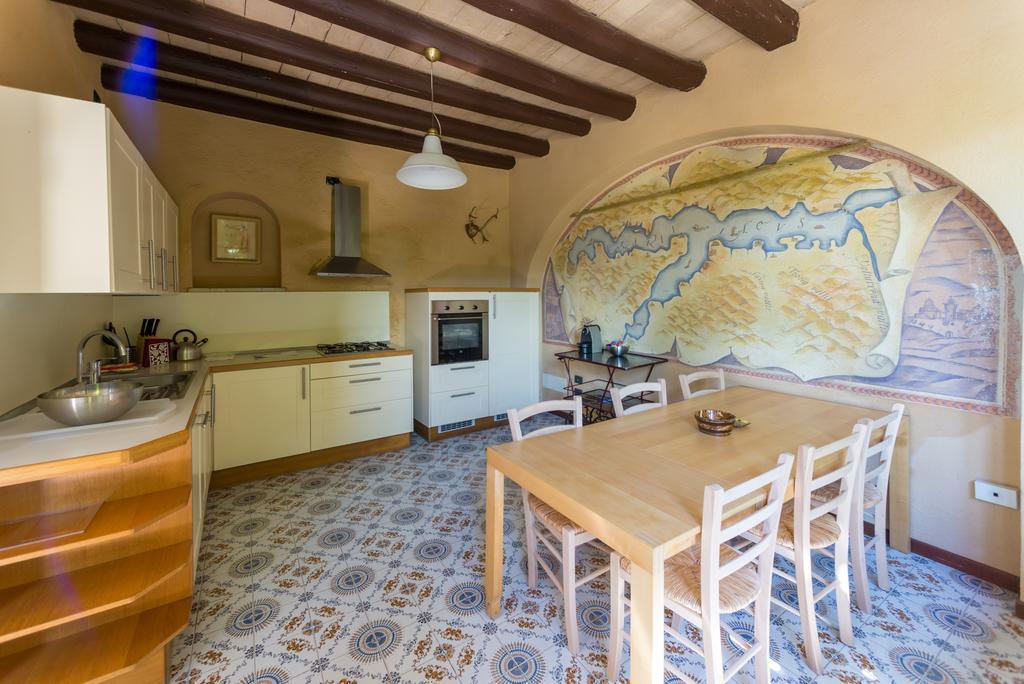 Villa La Rossa Fiumelatte Esterno foto