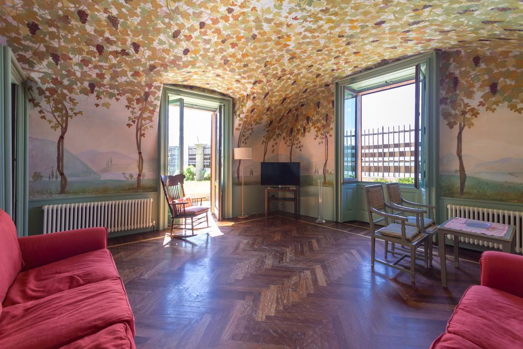 Villa La Rossa Fiumelatte Esterno foto